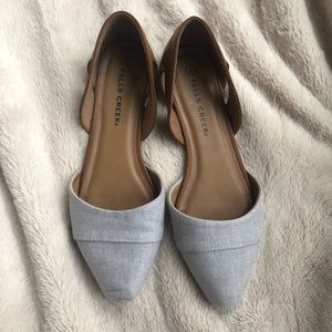 Pointed toe flats